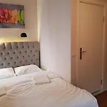 Ξενοδοχείο με διαμερίσματα Linden 3*