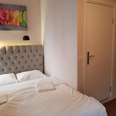 מלון דירות Linden 3*